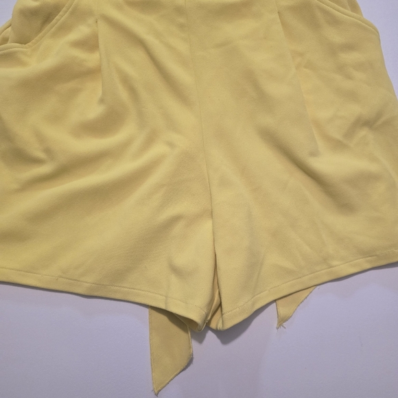 Great Jones Yellow Strapless Romper Strapless Straight neckline Size M - Picture 3 of 15